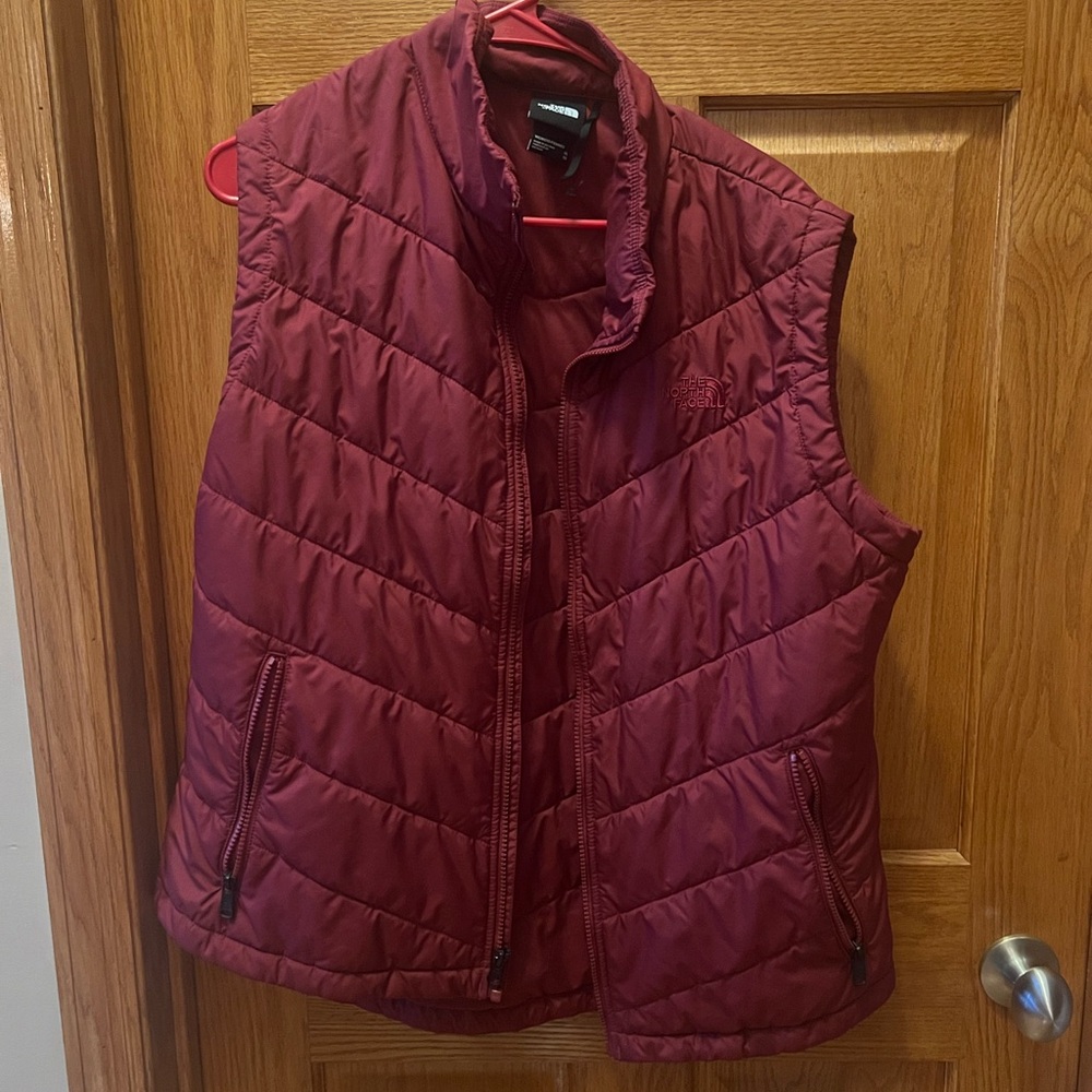 Women's North Face Burgundy Puffer Vest
